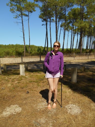 J'ai beaucoup de mal à ce qu'on me voie entière.. je passe mon temps à demander à ce qu'on refasse la photo jusqu'à ce que j'arrive à aligner mieux mes jambes. Là je n'avais pas essayé... j'étais prête pour aller affronter la dune ^^ et ce, quelque soit mon état...